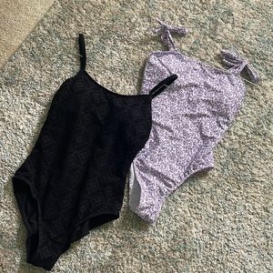 Set of 2 Swimsuits